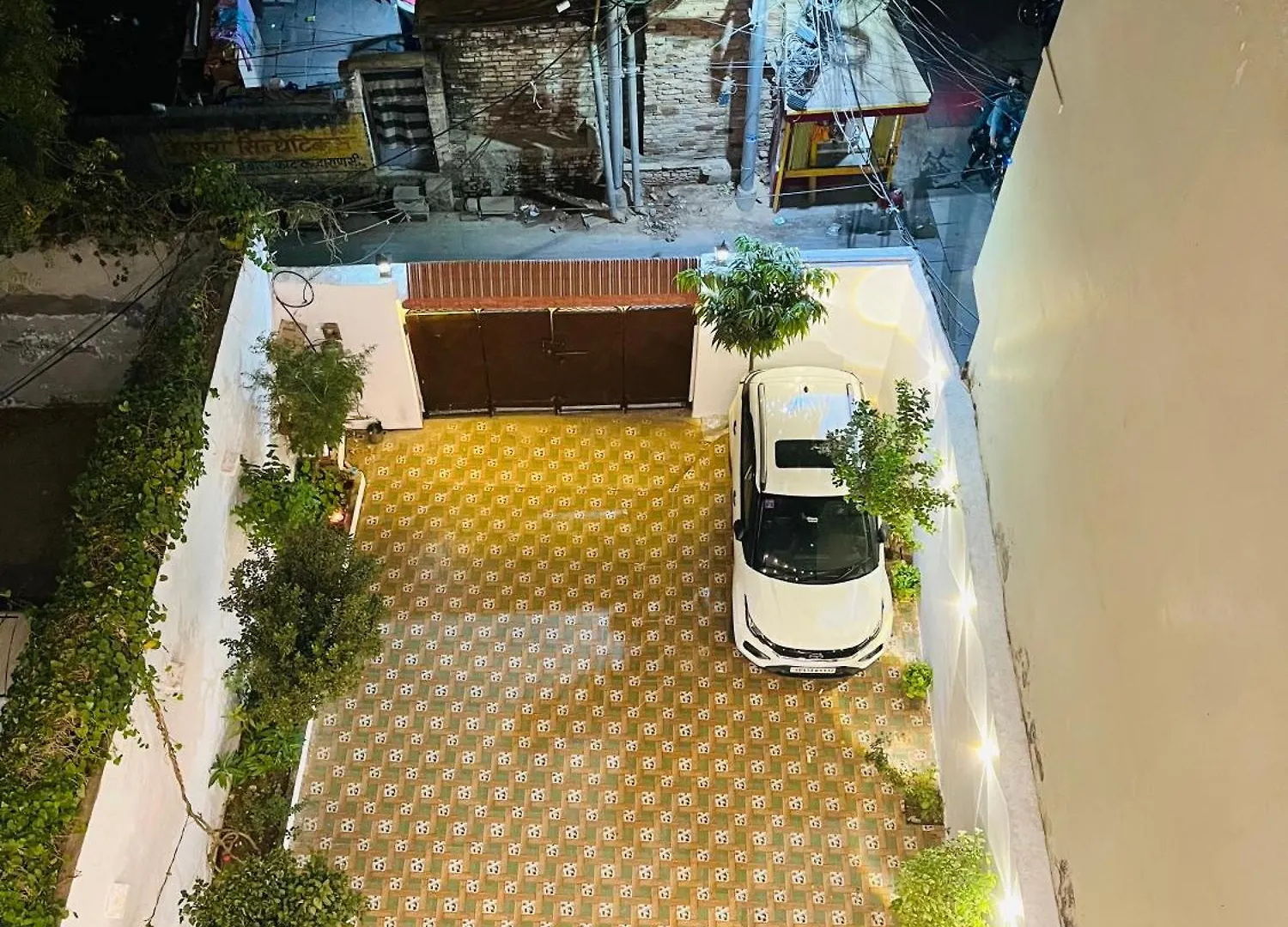 Krishna Villa Varanasi 0*,  India