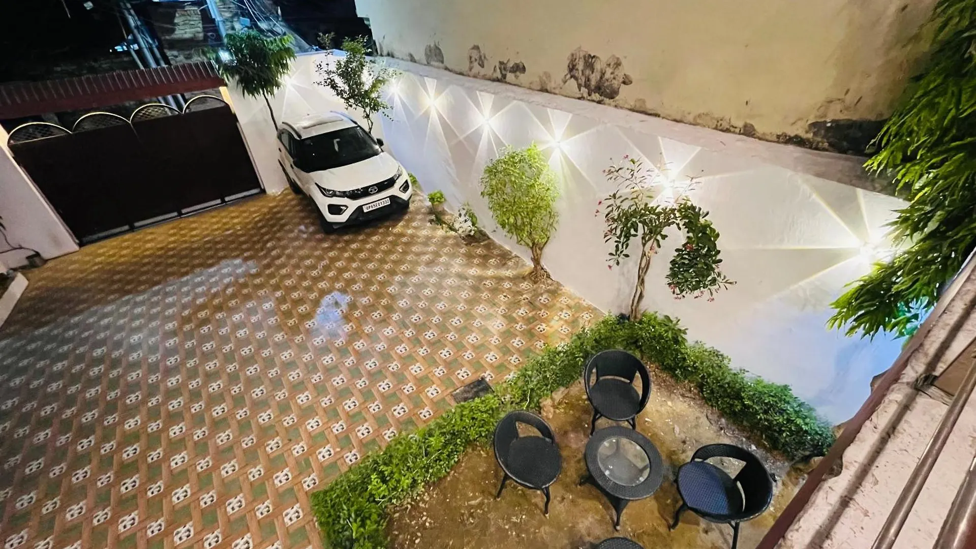 Krishna Villa Varanasi
