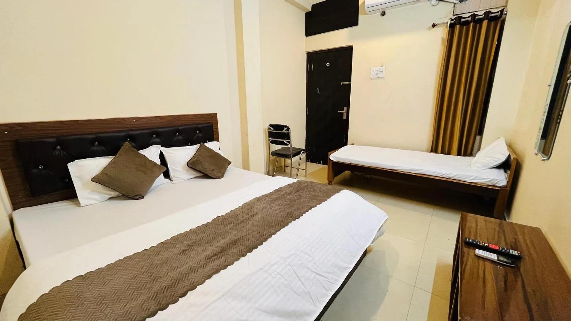 Krishna Villa Varanasi 0*,